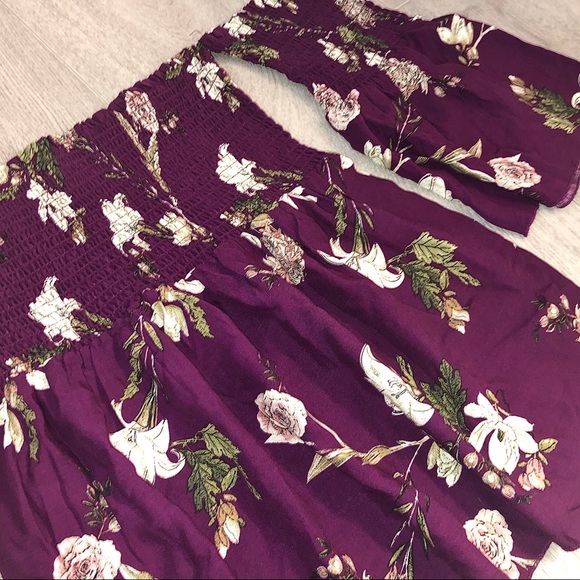 Francesca’s | Off Shoulder Top - Picture 2 of 3